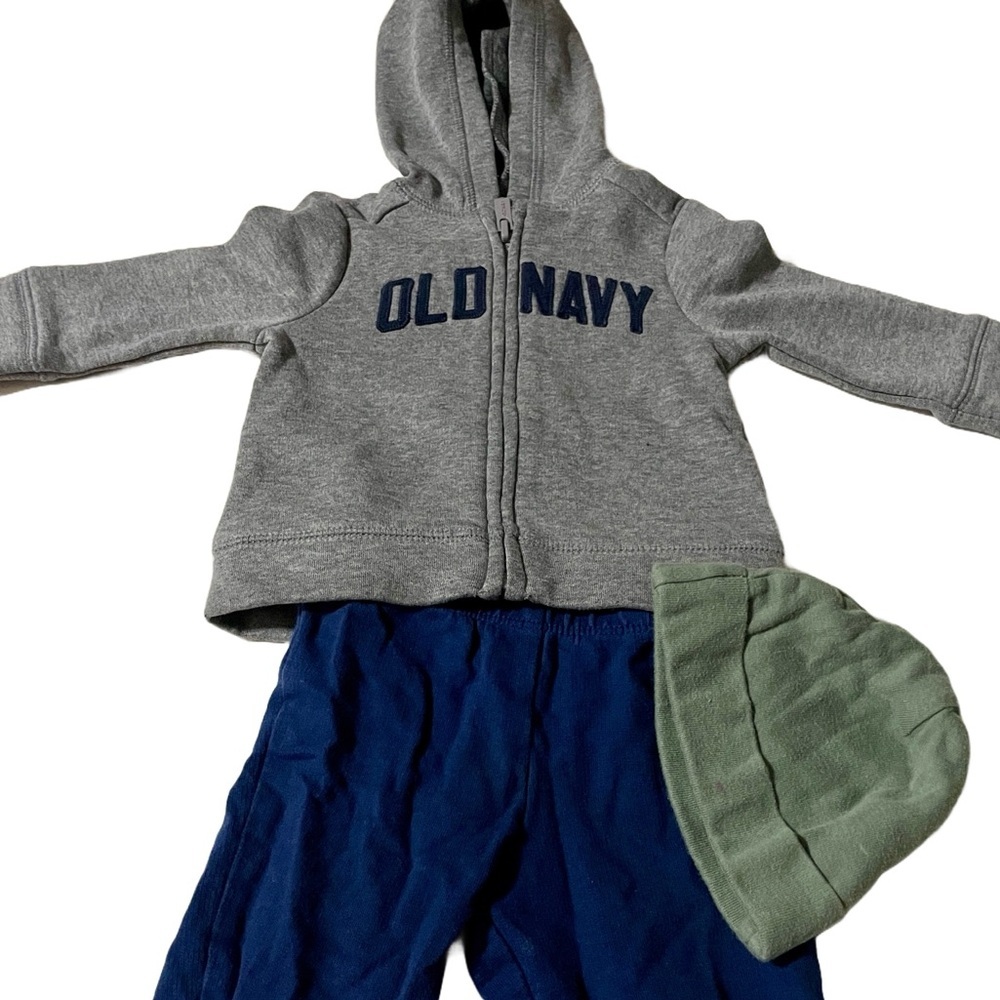 Kids- (3-6M) Old Navy Gray Hoodie and Blue Pants Set with Green Beanie